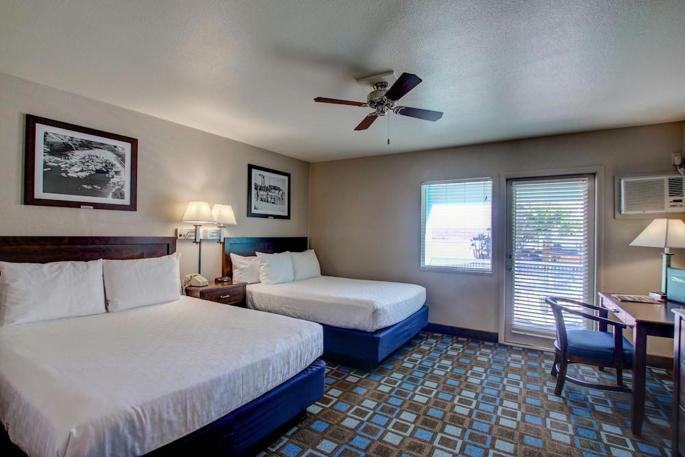 The Nautical Beachfront 3*