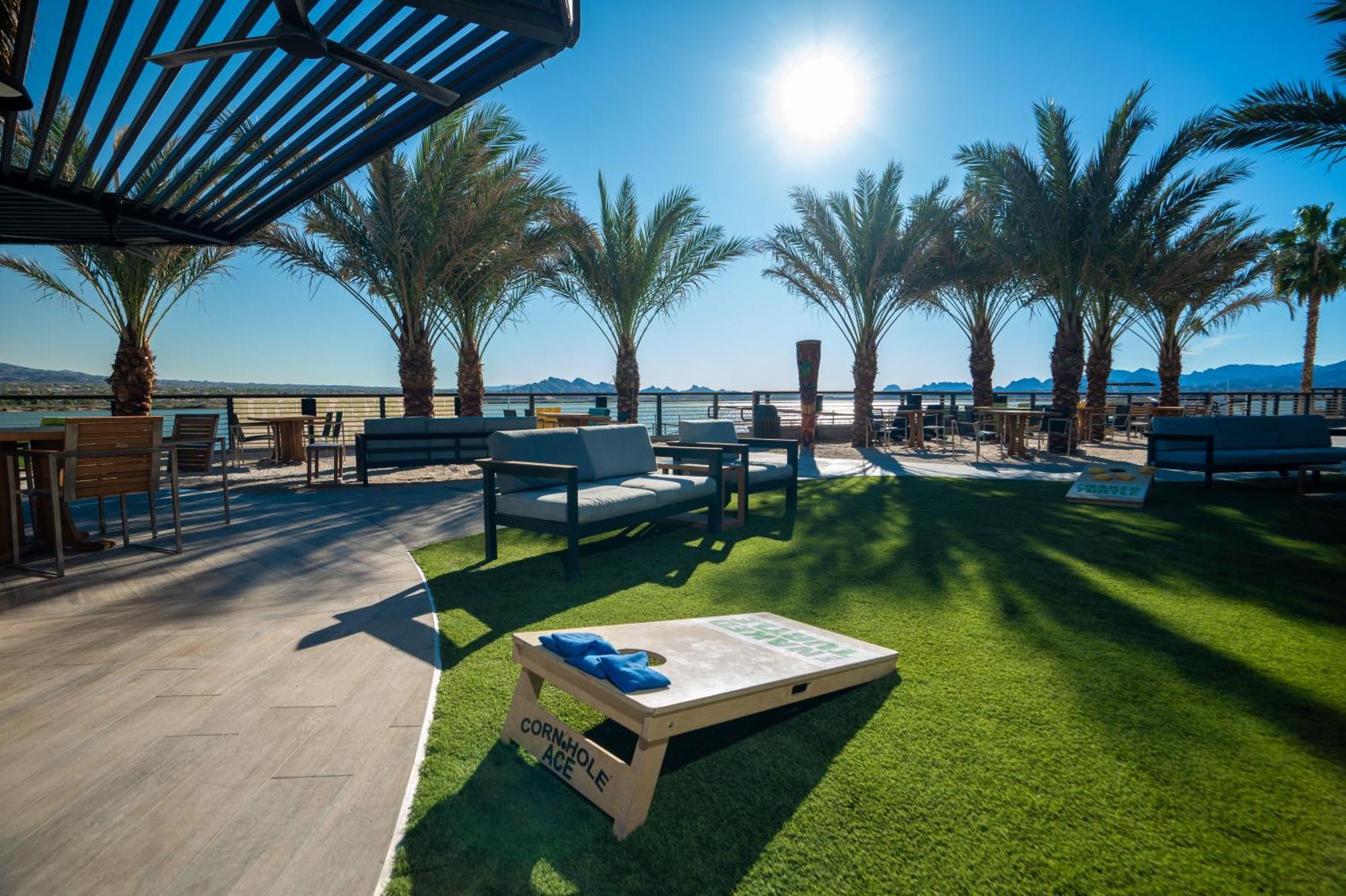 The Nautical Beachfront 3*